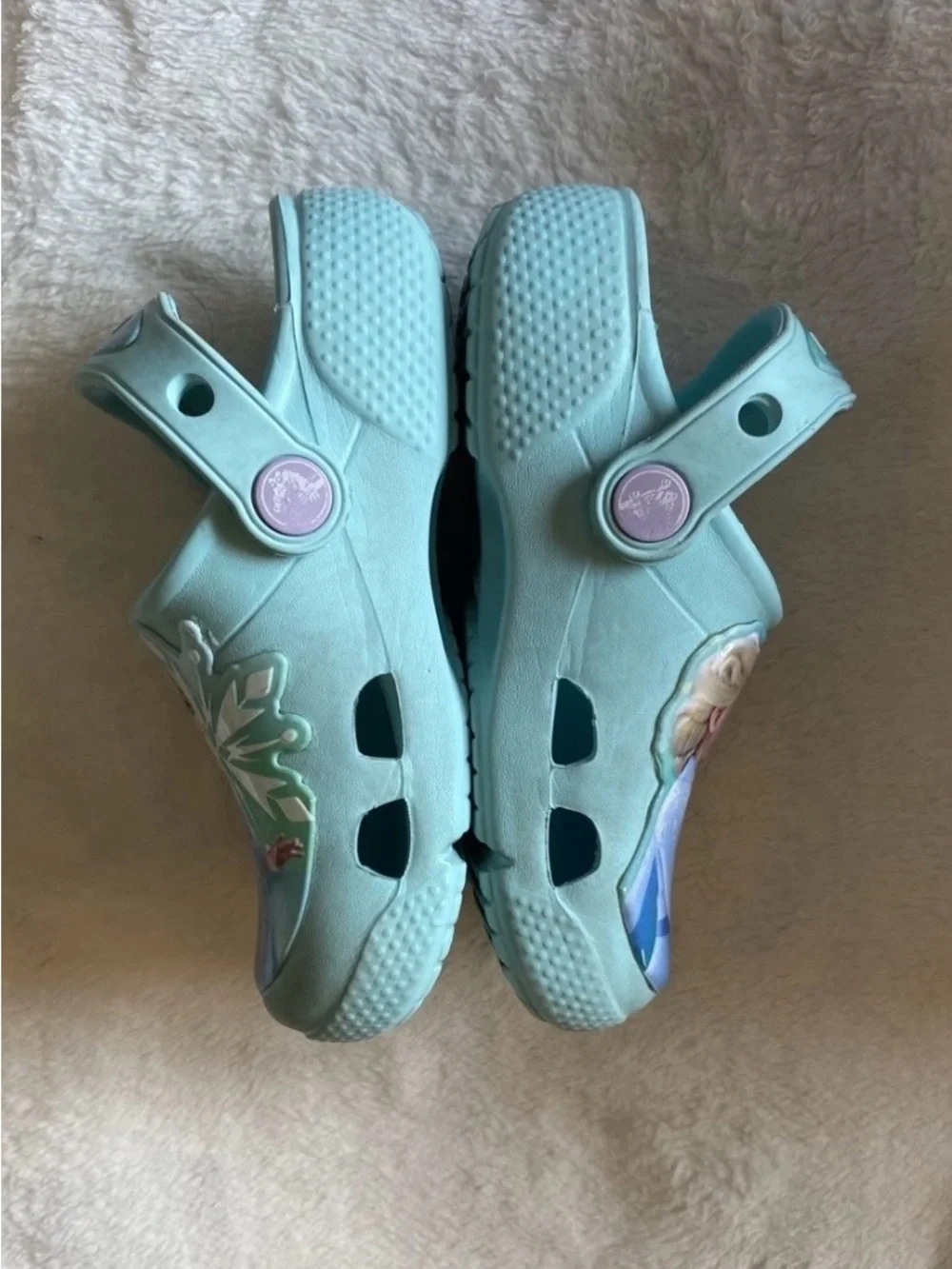 CROCS Frozen II Light Blue Kids C9. Clog Sandals with Elsa & Anna Graphics
